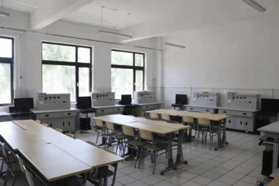 專業(yè)建設(shè)與網(wǎng)絡(luò)科技研發(fā)的融合發(fā)展